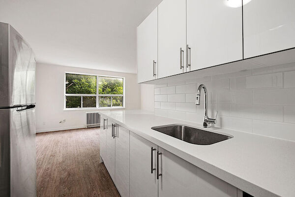 Toronto 2 bedrooms Apartment for rent. Property photo: 563700-2