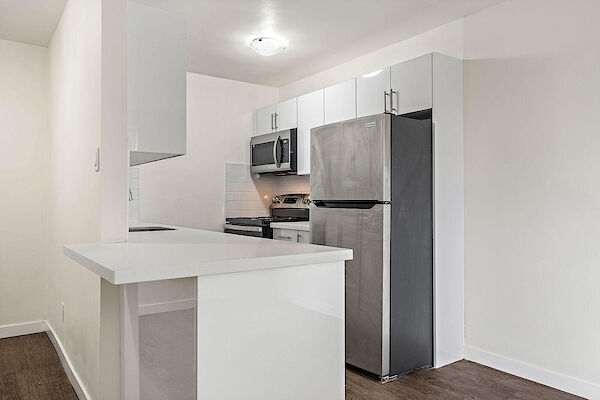 Toronto 2 bedrooms Apartment for rent. Property photo: 563700-3