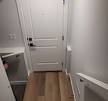 Spacious 2 bdrm 1 bath for rent !!