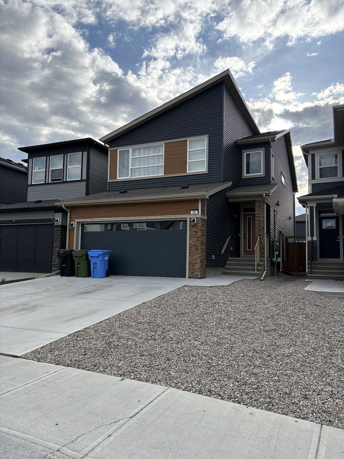 Calgary 2 bedrooms Basement for rent. Property photo: 563839-1