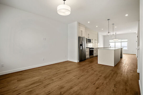 Calgary 3 + Den bedrooms Main Floor for rent. Property photo: 563909-3