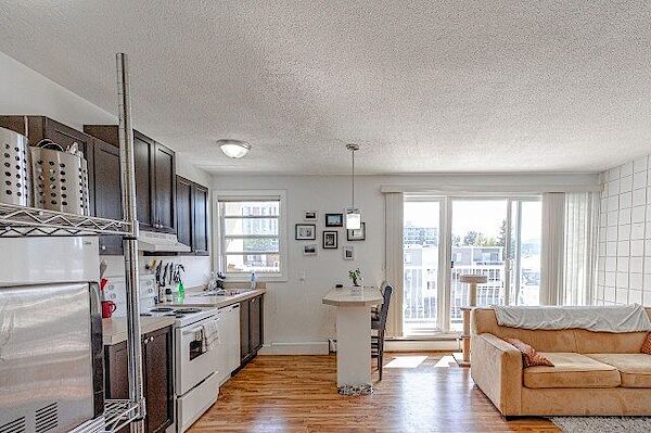 Calgary 1 bedroom Apartment for rent. Property photo: 563923-3