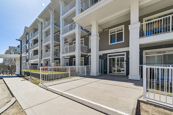 Calgary 2 bedrooms Condo Unit for rent. Property photo: 564381-3