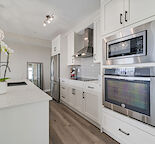 Modern Luxury Condo @ Auburn Bay / 2BR + 2BA / Lake Access / Views / Parking