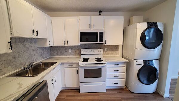 Calgary 3 bedrooms Main Floor for rent. Property photo: 564663-2