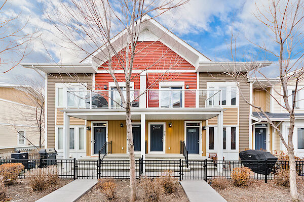Calgary 2 bedrooms Townhouse for rent. Property photo: 564819-2