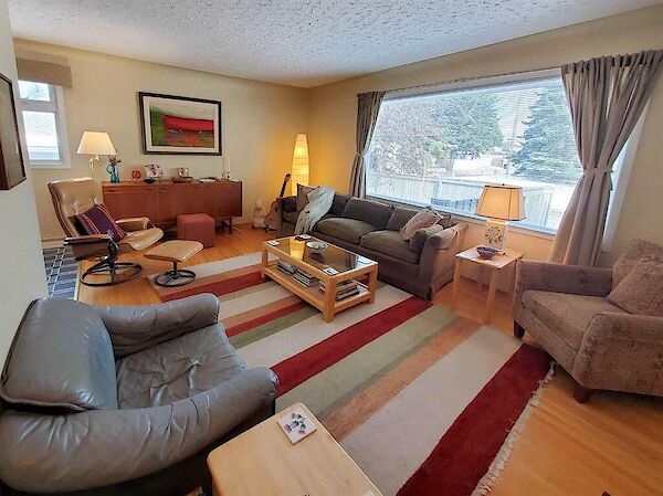 Calgary 5 bedrooms House for rent. Property photo: 565007-2