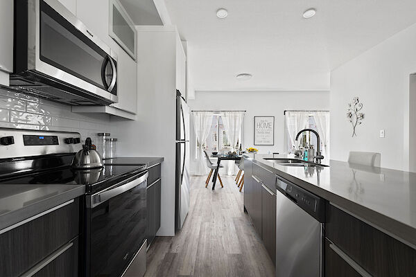 Edmonton 3 + Den bedrooms Townhouse for rent. Property photo: 565015-2