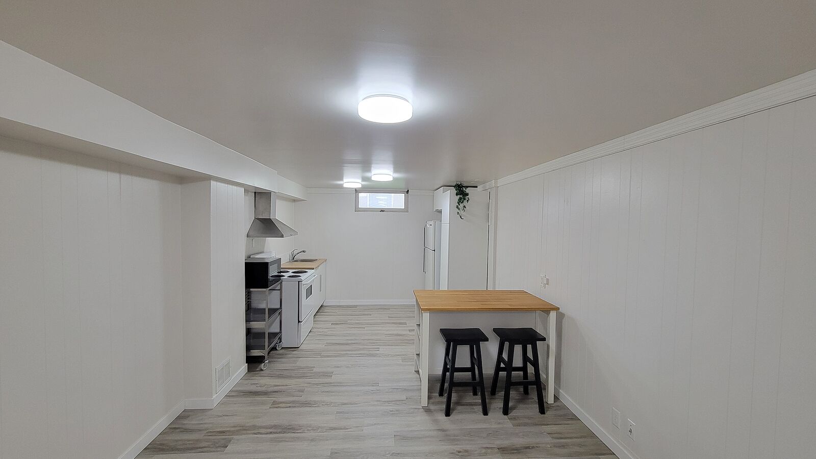 Calgary 1 + Den bedrooms Basement for rent. Property photo: 565415-1