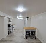 Renovated Legal Basement Suite in Rosscarrock