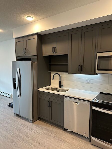 Calgary 1 bedroom Condo Unit for rent. Property photo: 565421-3