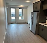 Brand New One bedroom apartment with parking in University District