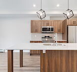 Bright & Cozy 2 Bed Unit Available this Summer!! Move in NOW!