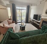 FURNISHED Executive 2 Bed/2 Bath Townhouse - Vaulted Ceilings & French Balconies