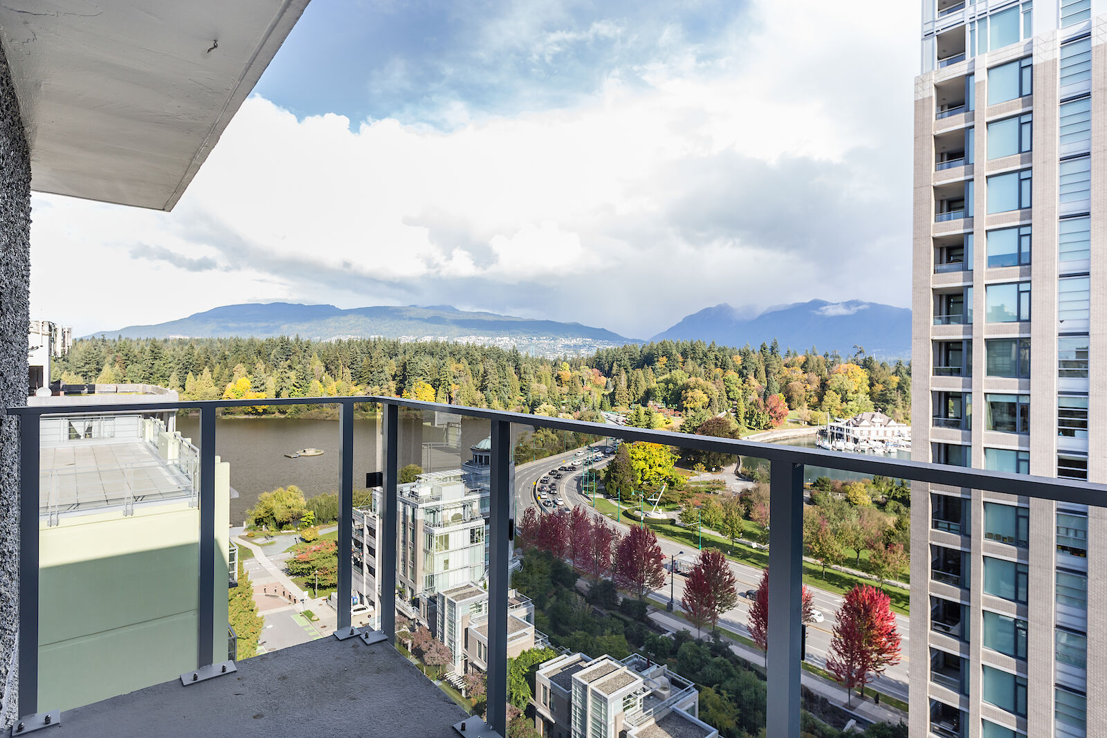 Vancouver 1 bedroom Apartment for rent. Property photo: 565653-1