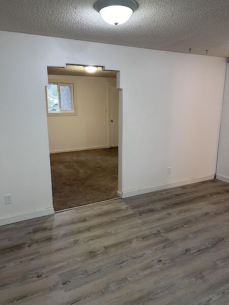 Calgary 1 bedroom Basement for rent. Property photo: 565779-3