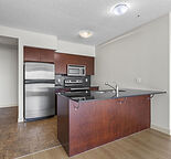 EXECUTIVE SUITE WITH DOWNTOWN  VIEW!