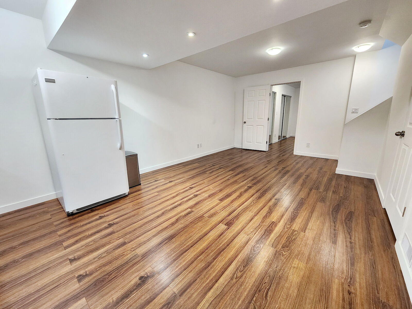 Calgary 1 bedroom Basement for rent. Property photo: 566118-1