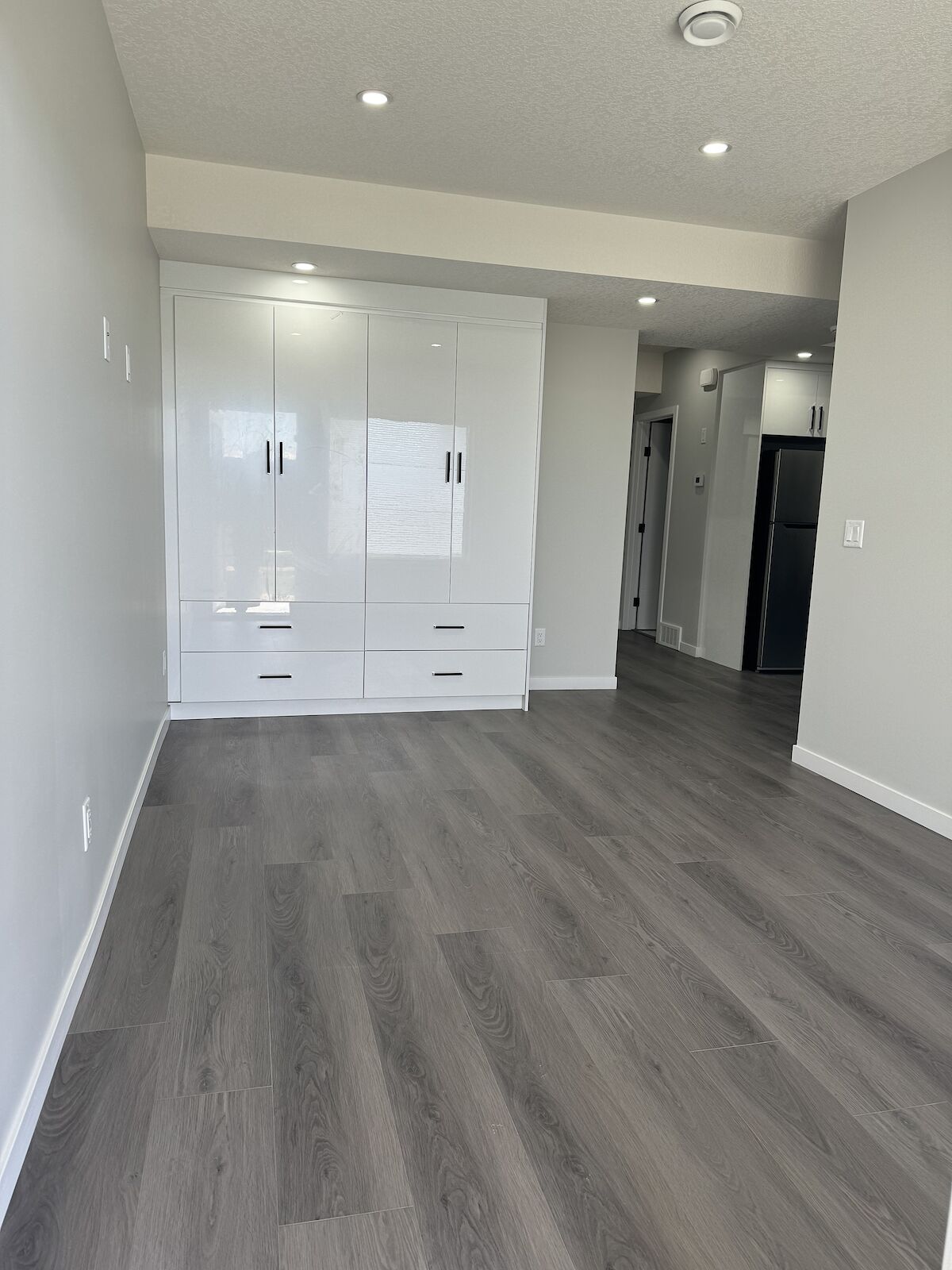 Calgary 2 bedrooms Basement for rent. Property photo: 566193-1