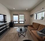 Mountain View Walk-Out Fully Furnished Suite