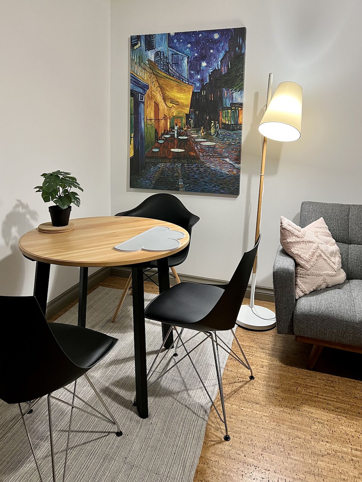 Calgary 3 bedrooms Room For Rent for rent. Property photo: 567034-1