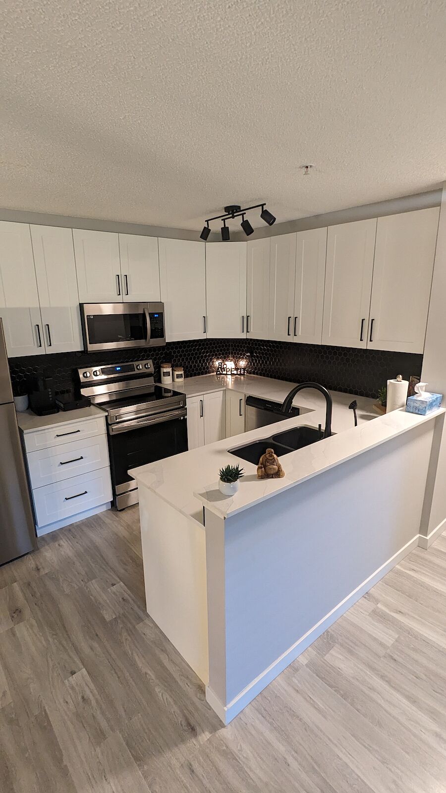 Calgary 2 bedrooms Apartment for rent. Property photo: 567429-1