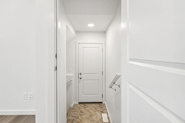 Calgary 1 bedroom Basement for rent. Property photo: 567479-2