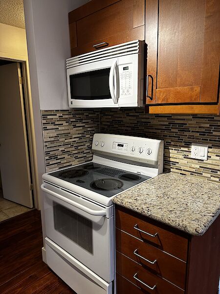 Calgary 1 bedroom Condo Unit for rent. Property photo: 567484-2