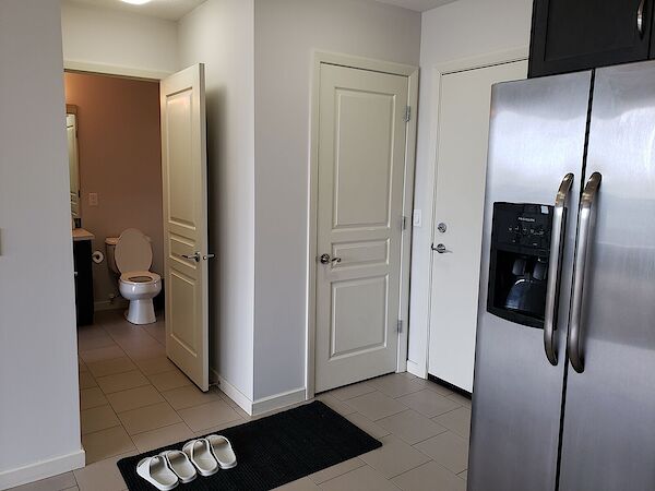 Calgary 2 bedrooms Condo Unit for rent. Property photo: 567499-3
