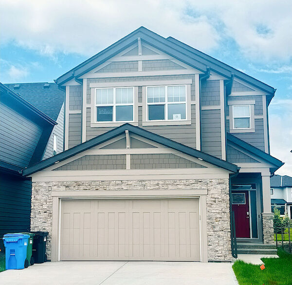 luxurious, modern, open floor plan 2-story home featuring 4B, 2.5 baths