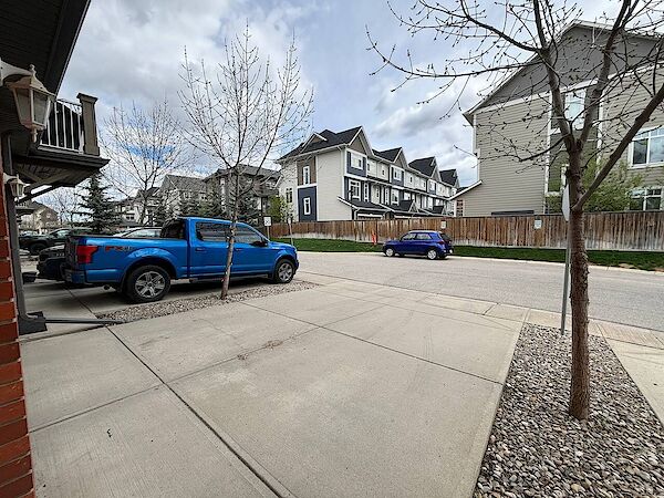 Calgary 2 bedrooms Townhouse for rent. Property photo: 567911-2