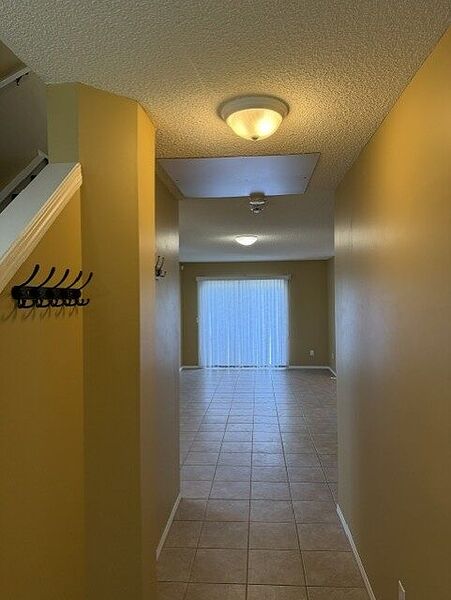 Calgary 3 bedrooms Townhouse for rent. Property photo: 56803-2