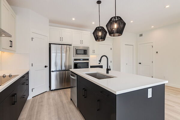 Calgary 2 bedrooms Condo Unit for rent. Property photo: 568160-2