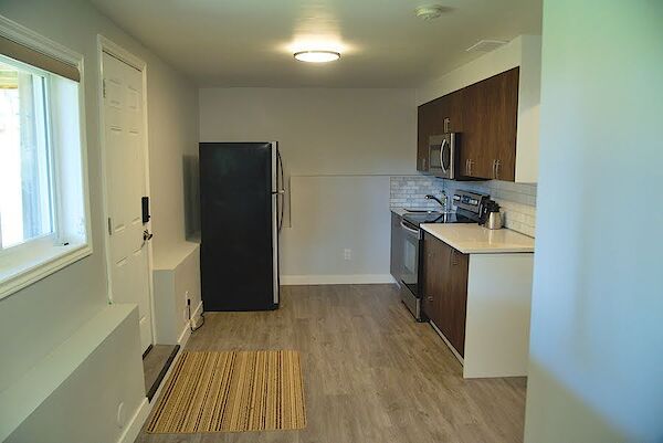 Calgary 1 bedroom Basement for rent. Property photo: 568192-2