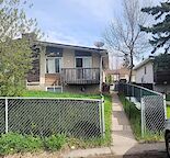 2 bedroom downstairs suit,5 minutes walking to Anderson c-train station