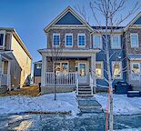 Nearly New End-unit Town Home