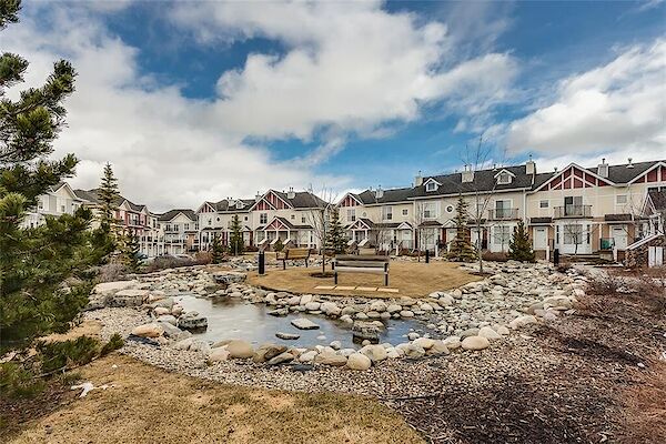 Calgary 2 bedrooms Townhouse for rent. Property photo: 569205-2