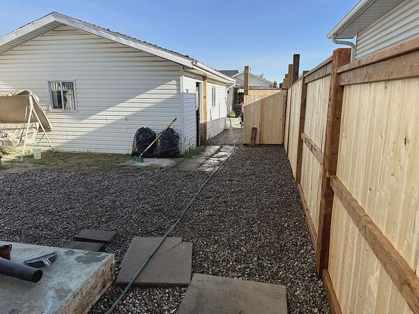 Calgary 4 bedrooms House for rent. Property photo: 569435-3