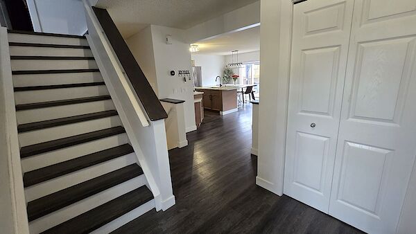 Calgary 3 bedrooms House for rent. Property photo: 569506-3