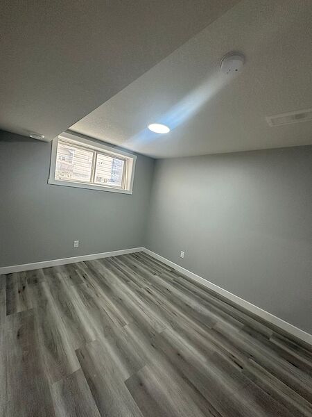 Calgary 2 bedrooms Basement for rent. Property photo: 569545-2