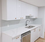 Cozy Legal Suite in Rockland Park - Utilities Included