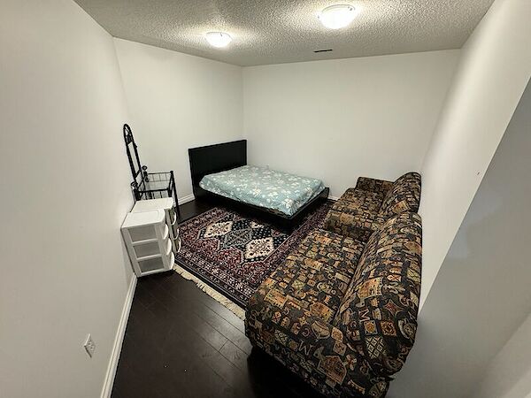 Calgary 1 bedroom Room For Rent for rent. Property photo: 569749-2
