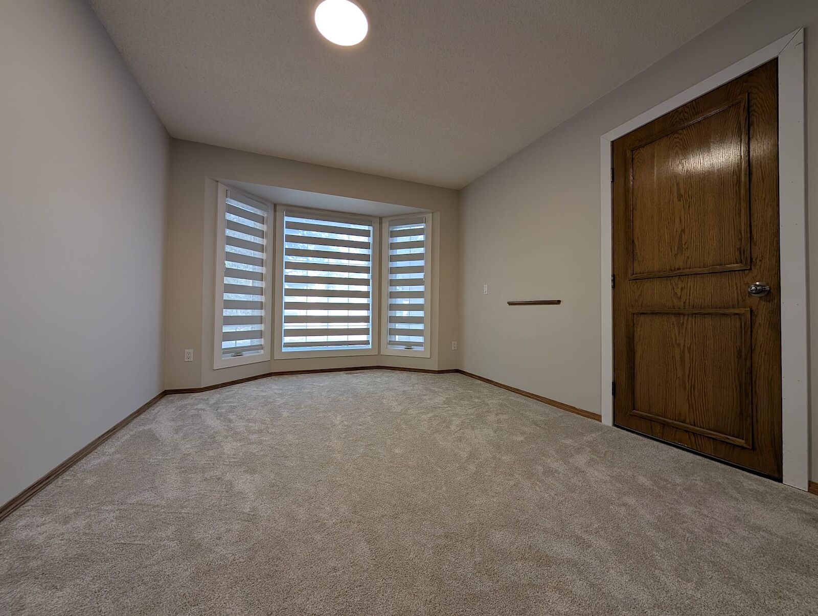 Calgary 1 bedroom Room For Rent for rent. Property photo: 569797-1