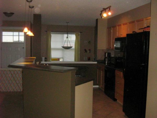 Calgary 3 bedrooms Townhouse for rent. Property photo: 56998-1