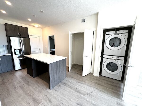 Calgary 1 bedroom Condo Unit for rent. Property photo: 570073-3
