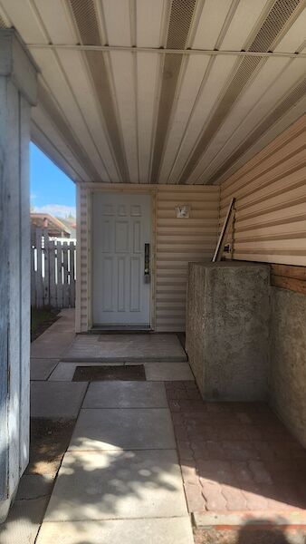 Calgary 3 bedrooms Main Floor for rent. Property photo: 570182-2