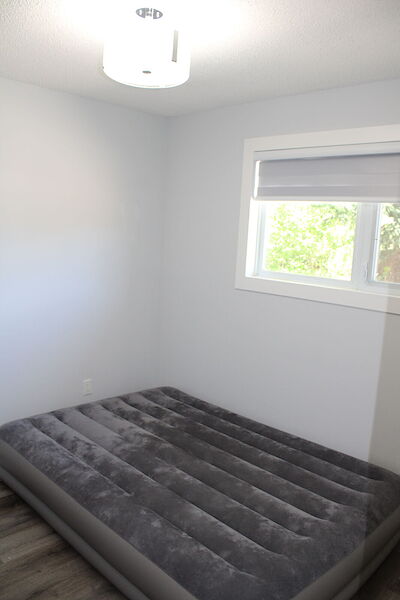 Calgary 3 bedrooms Basement for rent. Property photo: 570295-2