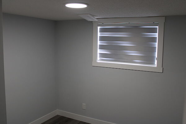 Calgary 3 bedrooms Basement for rent. Property photo: 570295-3