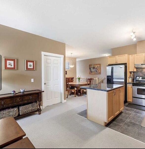 Calgary 2 bedrooms Townhouse for rent. Property photo: 570551-3