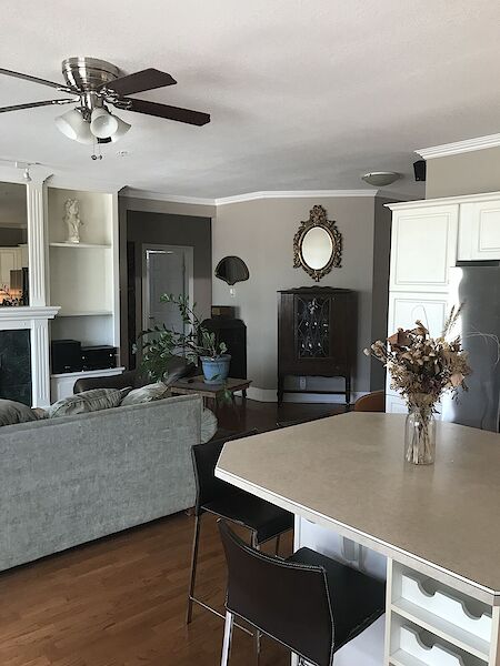 Calgary 3 bedrooms Room For Rent for rent. Property photo: 570594-2
